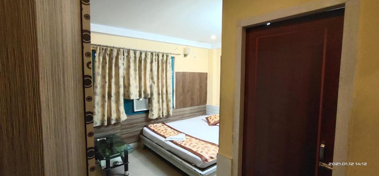 Hotel Royal Residency Sziliguri Kültér fotó