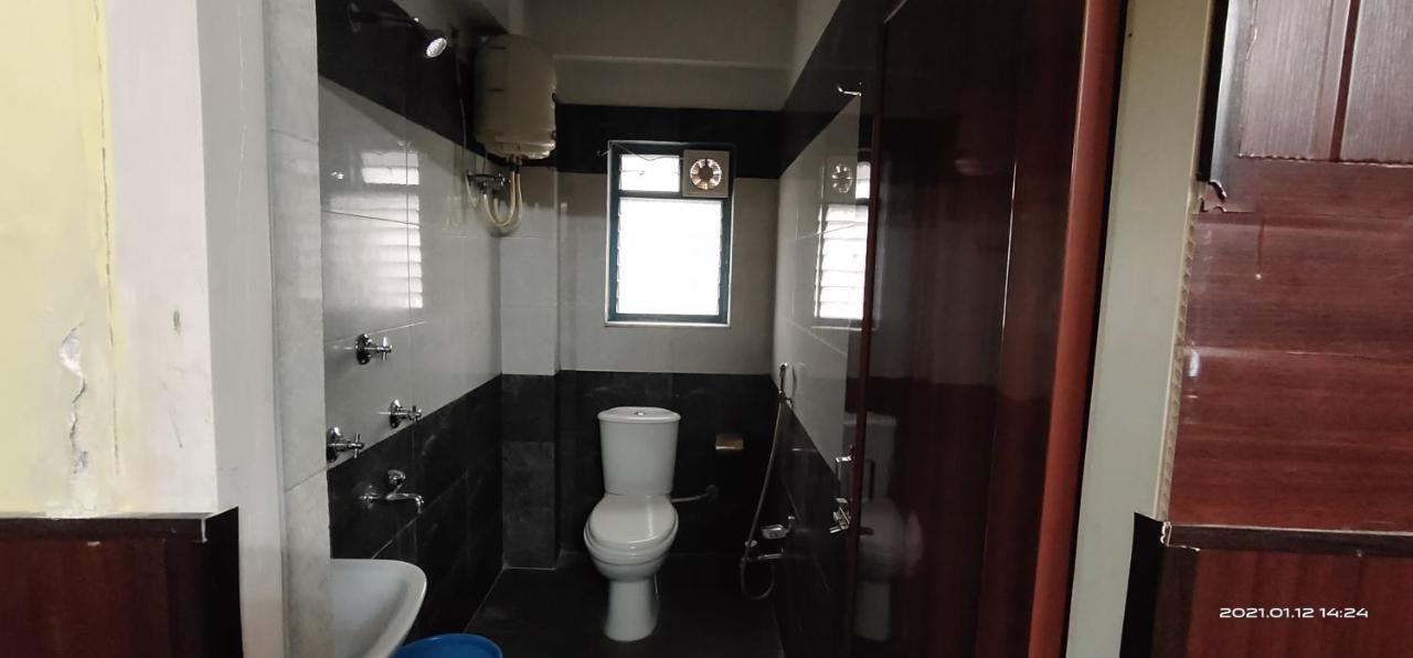 Hotel Royal Residency Sziliguri Kültér fotó
