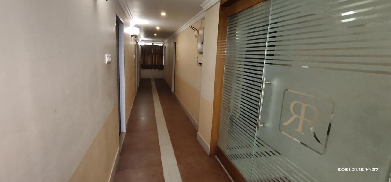 Hotel Royal Residency Sziliguri Kültér fotó