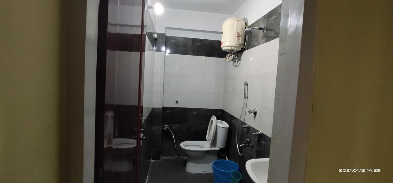 Hotel Royal Residency Sziliguri Kültér fotó