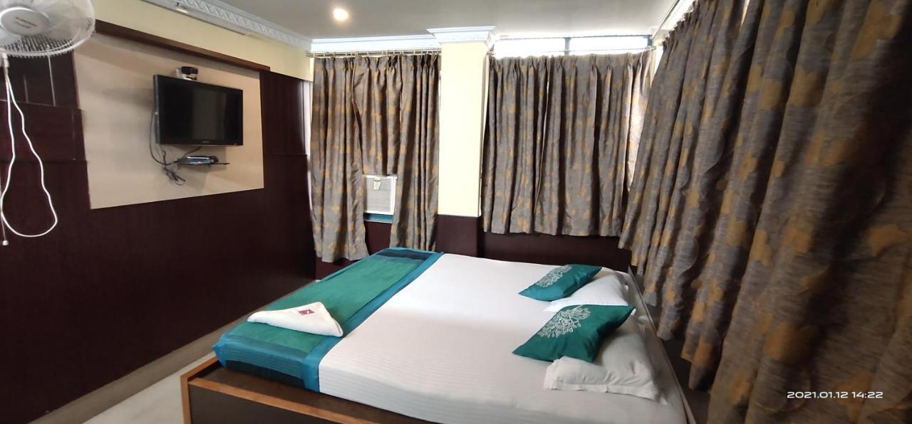 Hotel Royal Residency Sziliguri Kültér fotó