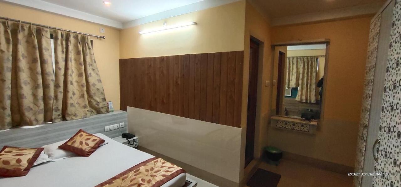 Hotel Royal Residency Sziliguri Kültér fotó